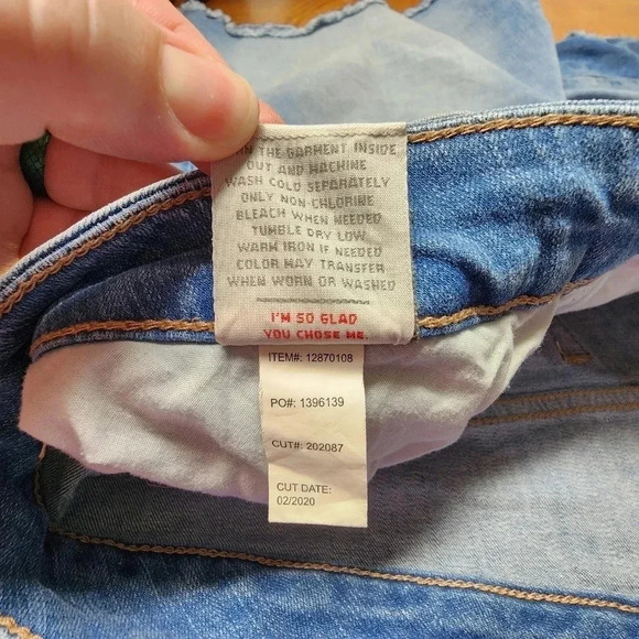 Torrid Denim Distressed Jeans Shorts Blue Plus Size 28 - Picture 8 of 8